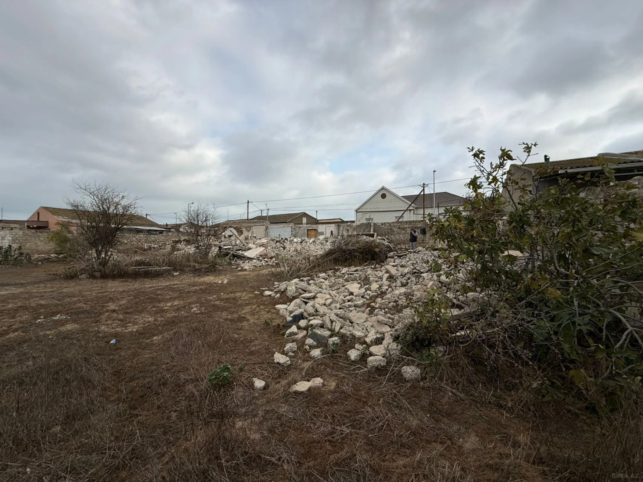 Satılır torpaq sahəsi 4 m²