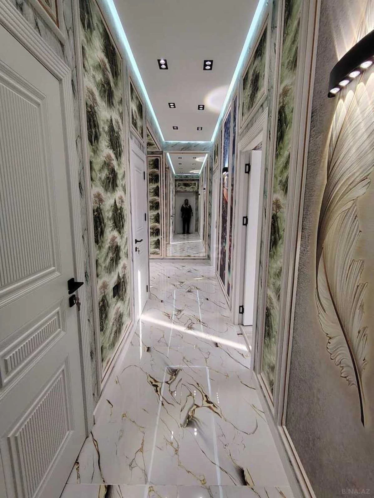 Satılır 2 otaqlı mənzil 82 m²