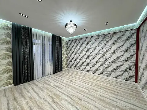 Satılır 2 otaqlı mənzil 82 m²