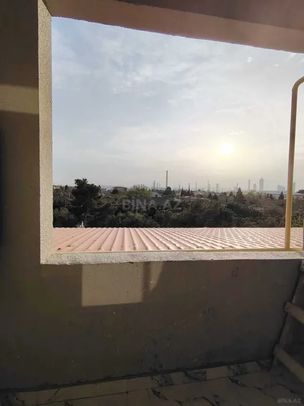 Satılır 2 otaqlı mənzil 82 m²