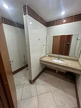 Kirayə verilir 4 otaqlı mənzil 210 m²