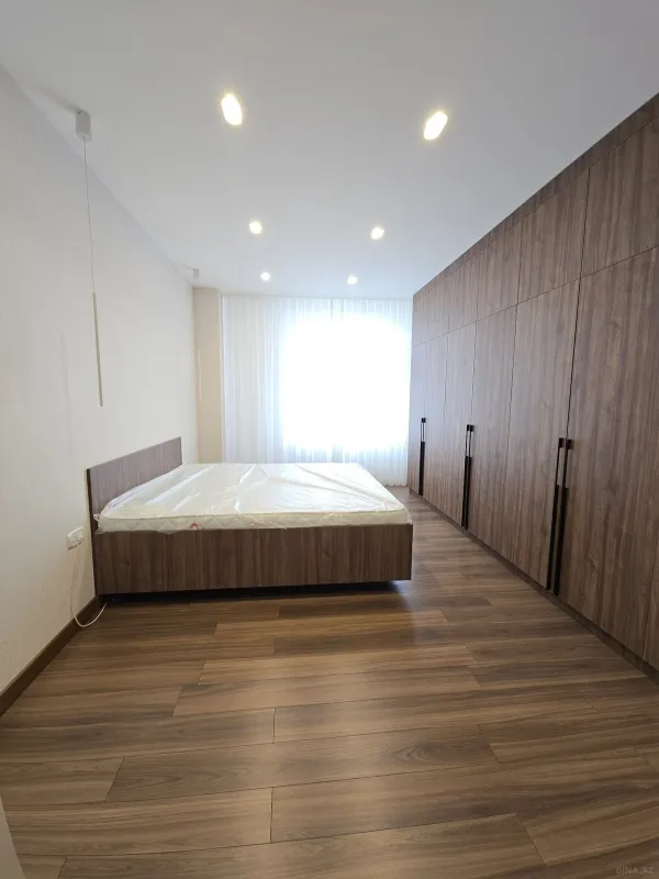 Kirayə verilir 3 otaqlı mənzil 140 m²