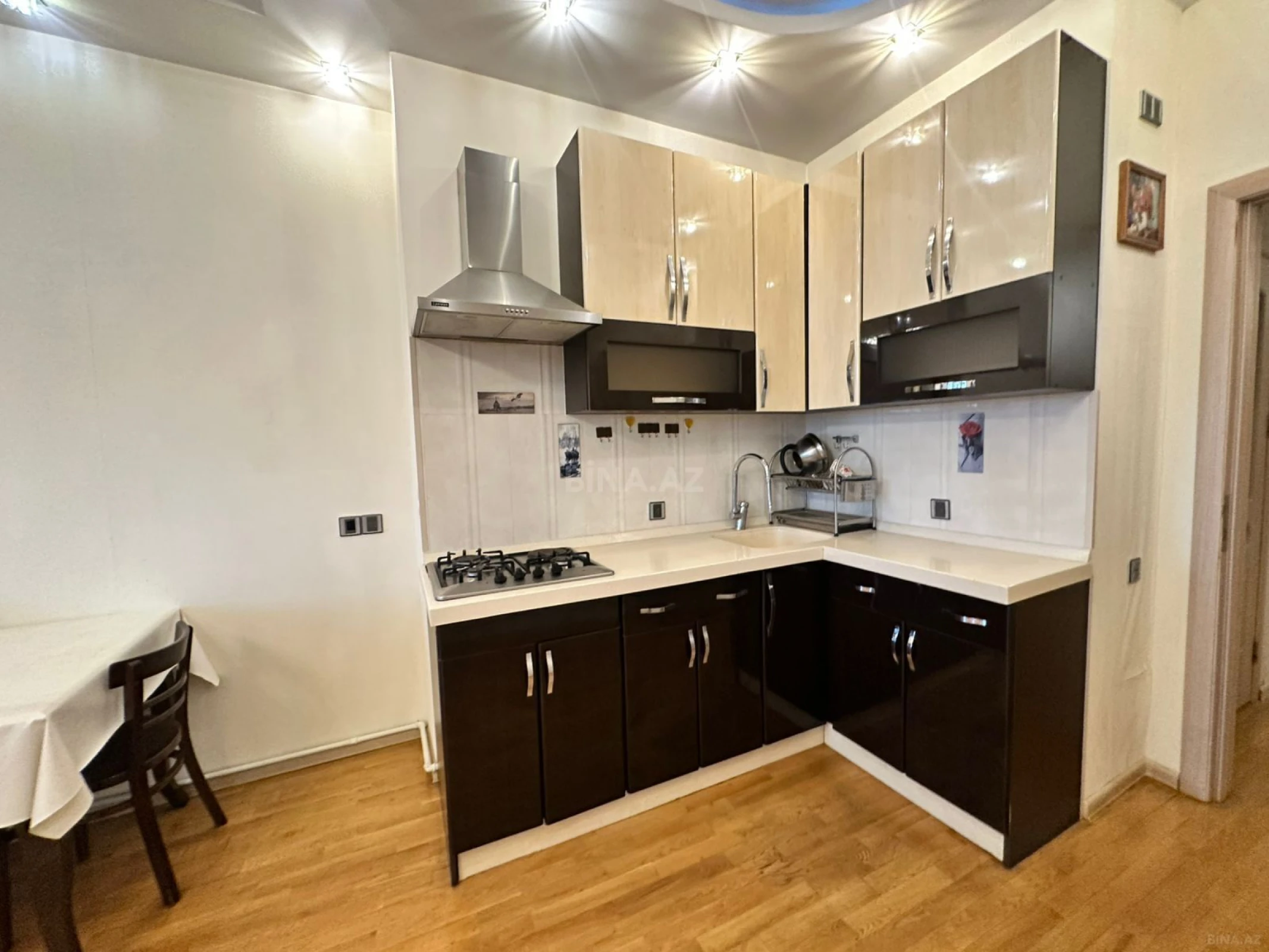 Satılır 2 otaqlı mənzil 65 m²