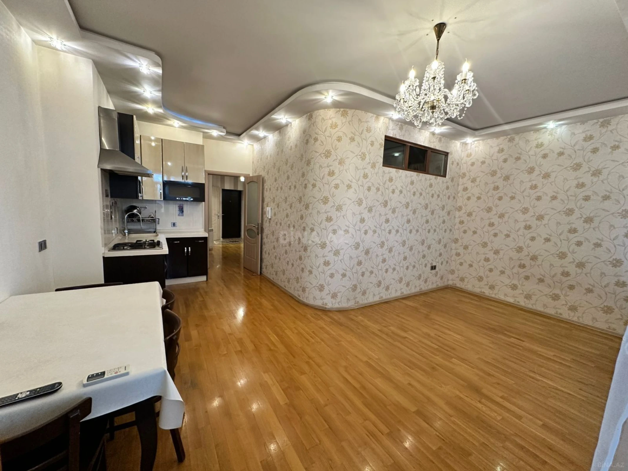Satılır 2 otaqlı mənzil 65 m²