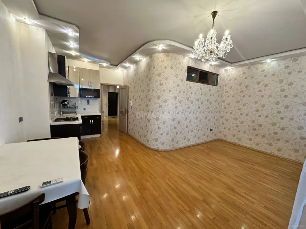 Satılır 2 otaqlı mənzil 65 m²