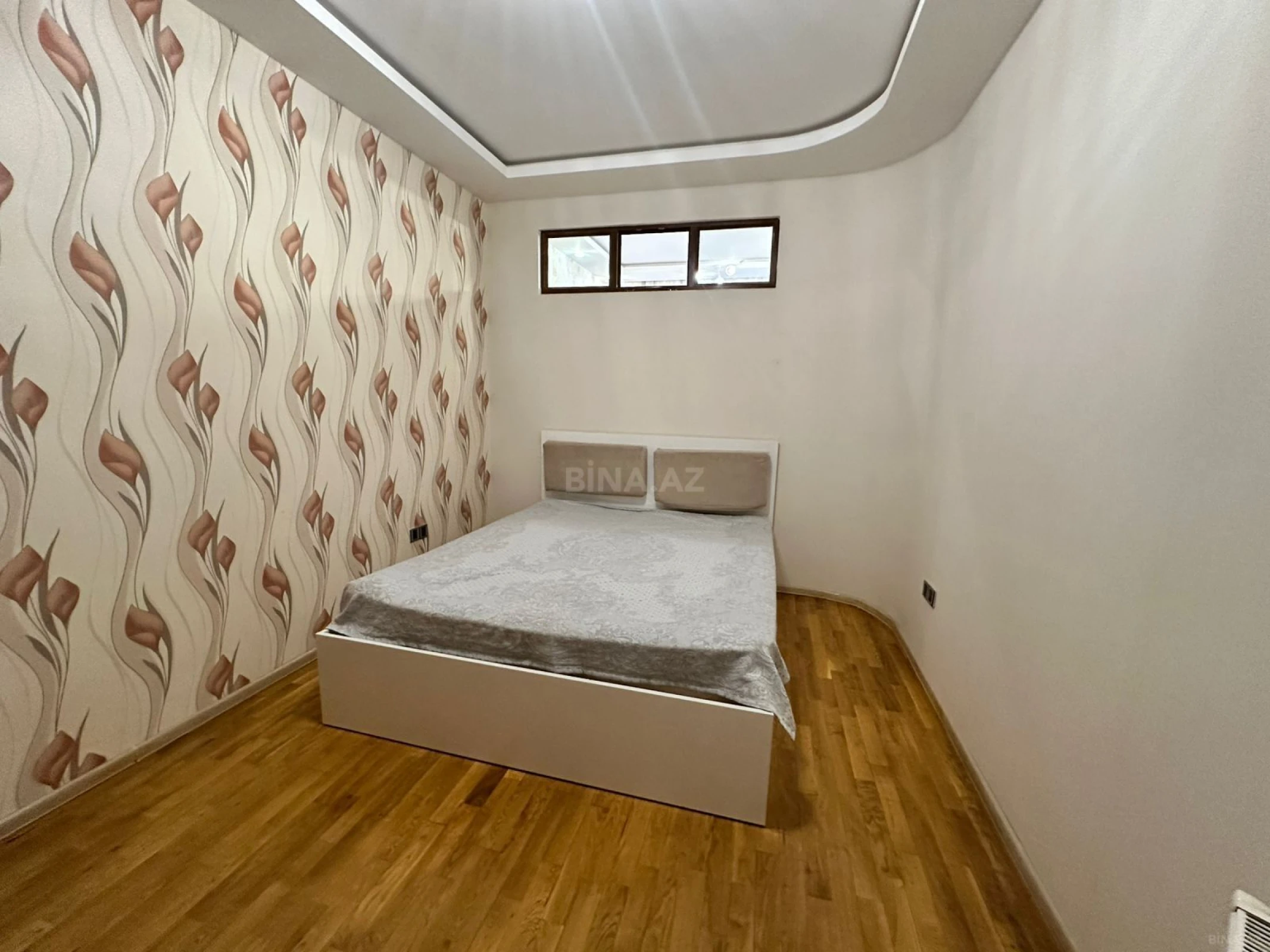 Satılır 2 otaqlı mənzil 65 m²