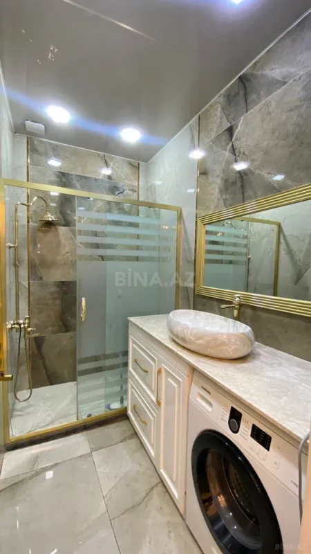 Kirayə verilir 3 otaqlı mənzil 150 m²