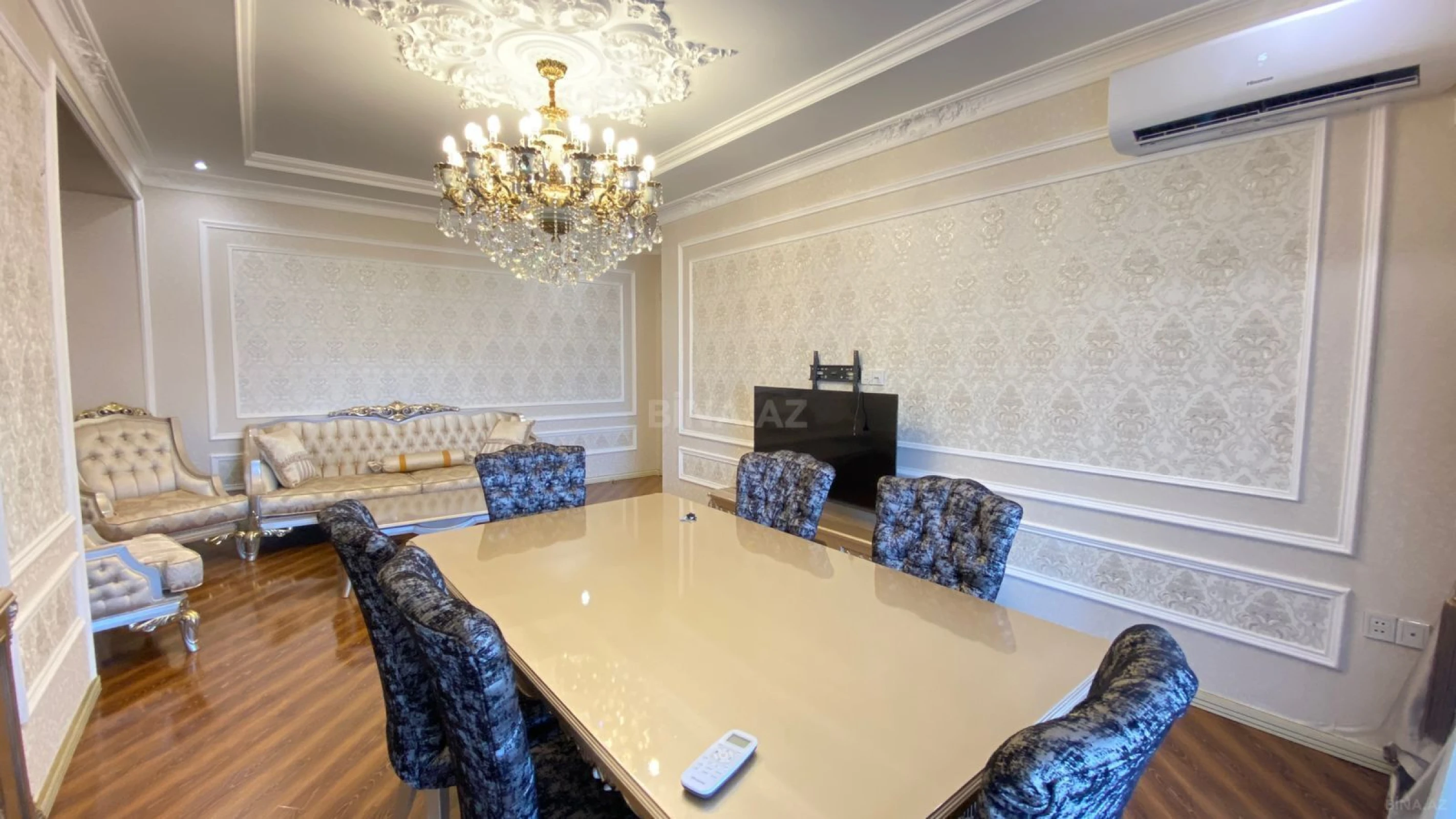 Kirayə verilir 3 otaqlı mənzil 150 m²