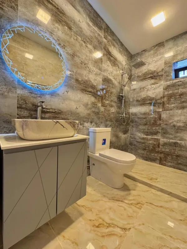 Satılır 4 otaqlı həyət evi 180 m²