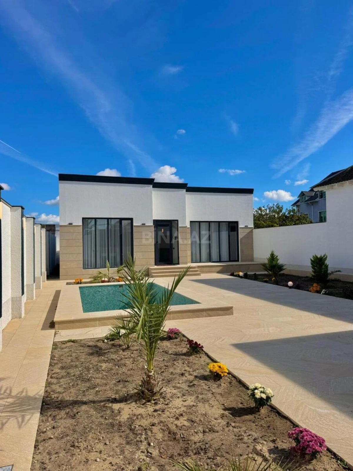 Satılır 4 otaqlı həyət evi 180 m²