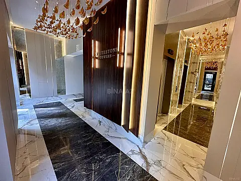 Satılır 2 otaqlı mənzil 82 m²