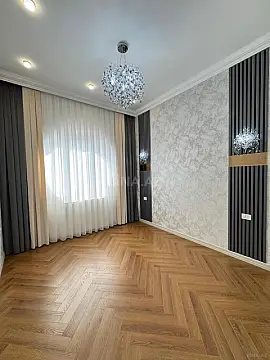 Satılır 4 otaqlı mənzil 160 m²