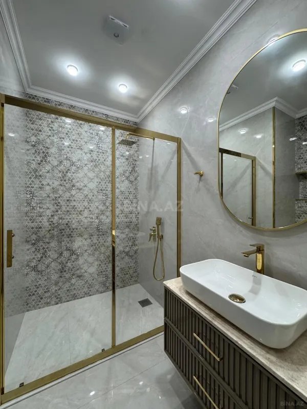 Satılır 4 otaqlı mənzil 160 m²