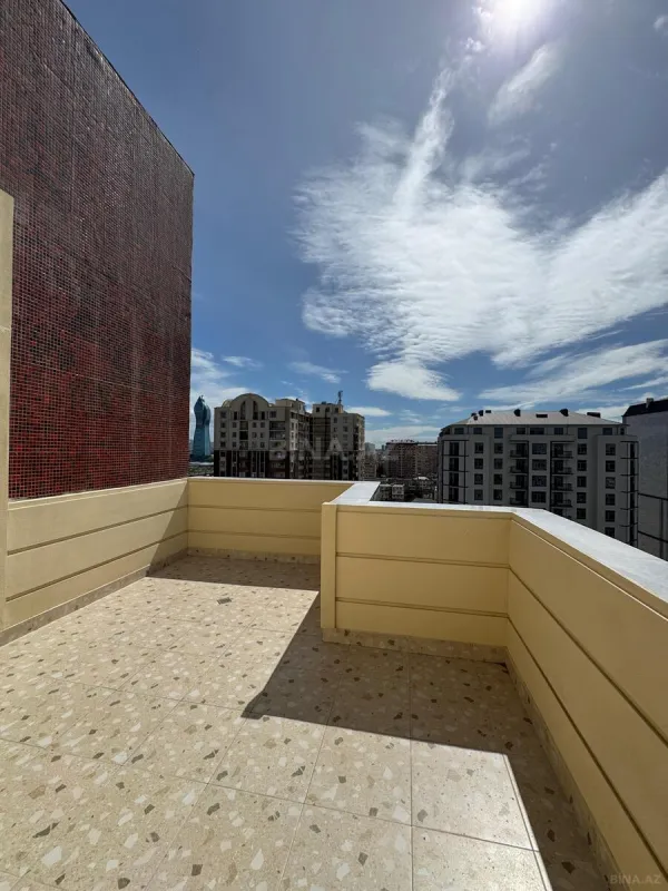 Satılır 4 otaqlı mənzil 160 m²