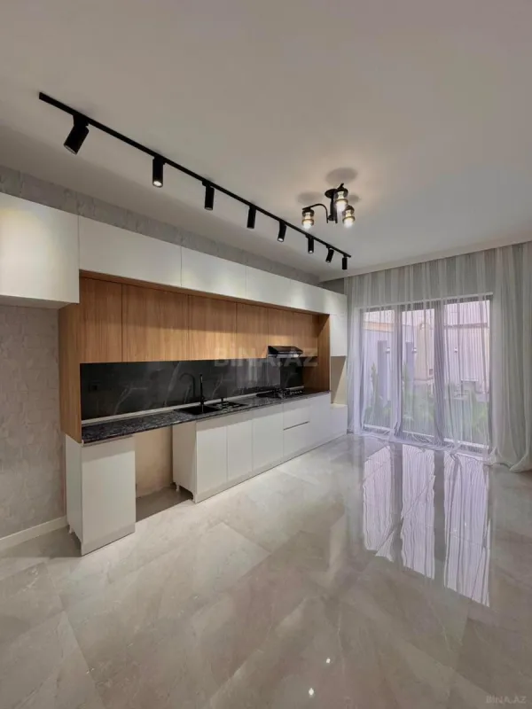 Satılır 4 otaqlı həyət evi 170 m²