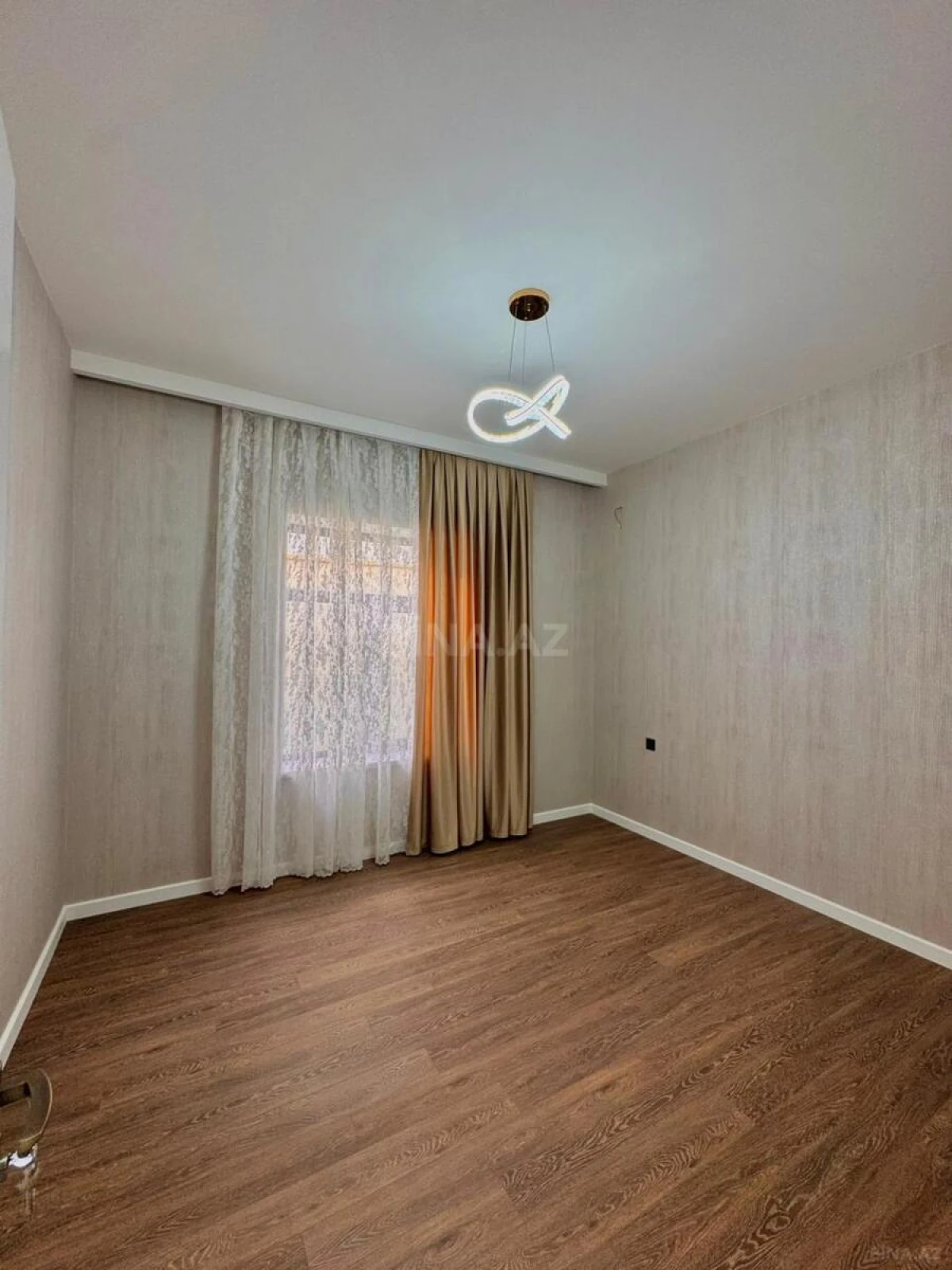 Satılır 4 otaqlı həyət evi 170 m²