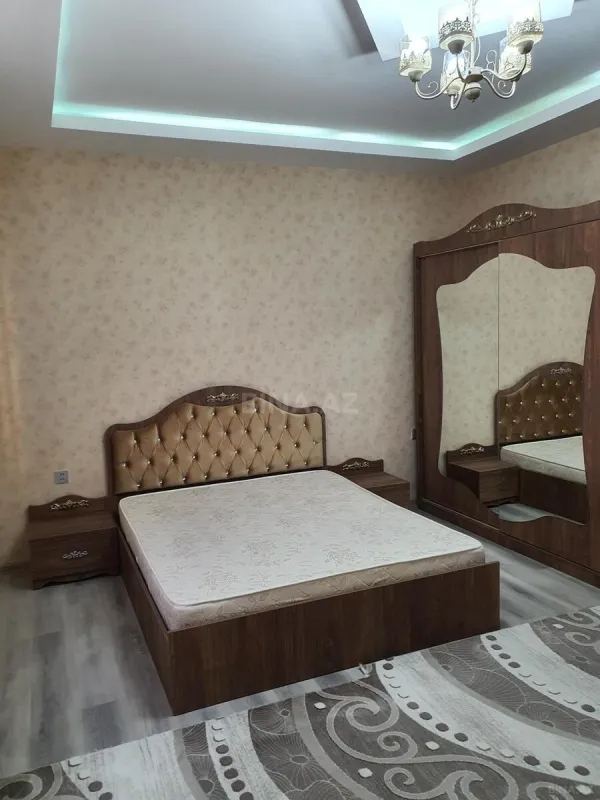 Satılır 3 otaqlı mənzil 125 m²
