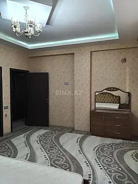 Satılır 3 otaqlı mənzil 125 m²