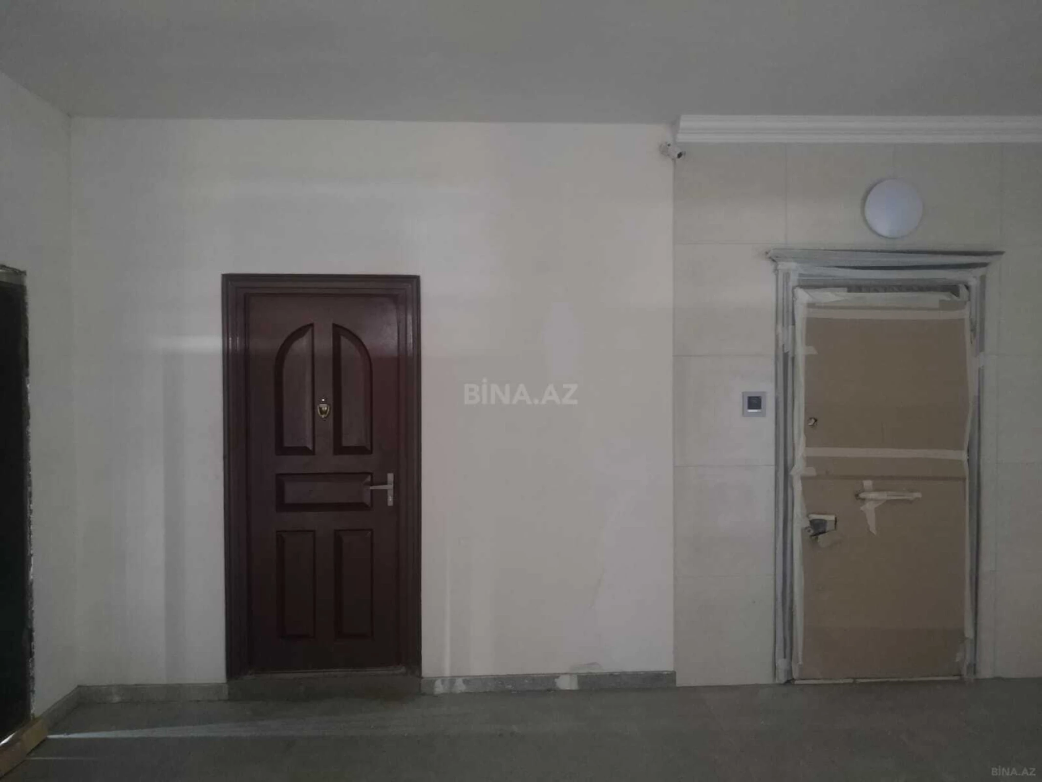 Satılır 3 otaqlı mənzil 138 m²