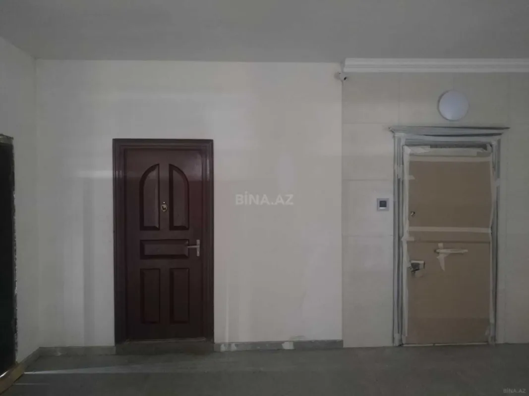 Satılır 3 otaqlı mənzil 138 m²