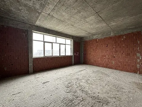 Satılır 3 otaqlı mənzil 138 m²