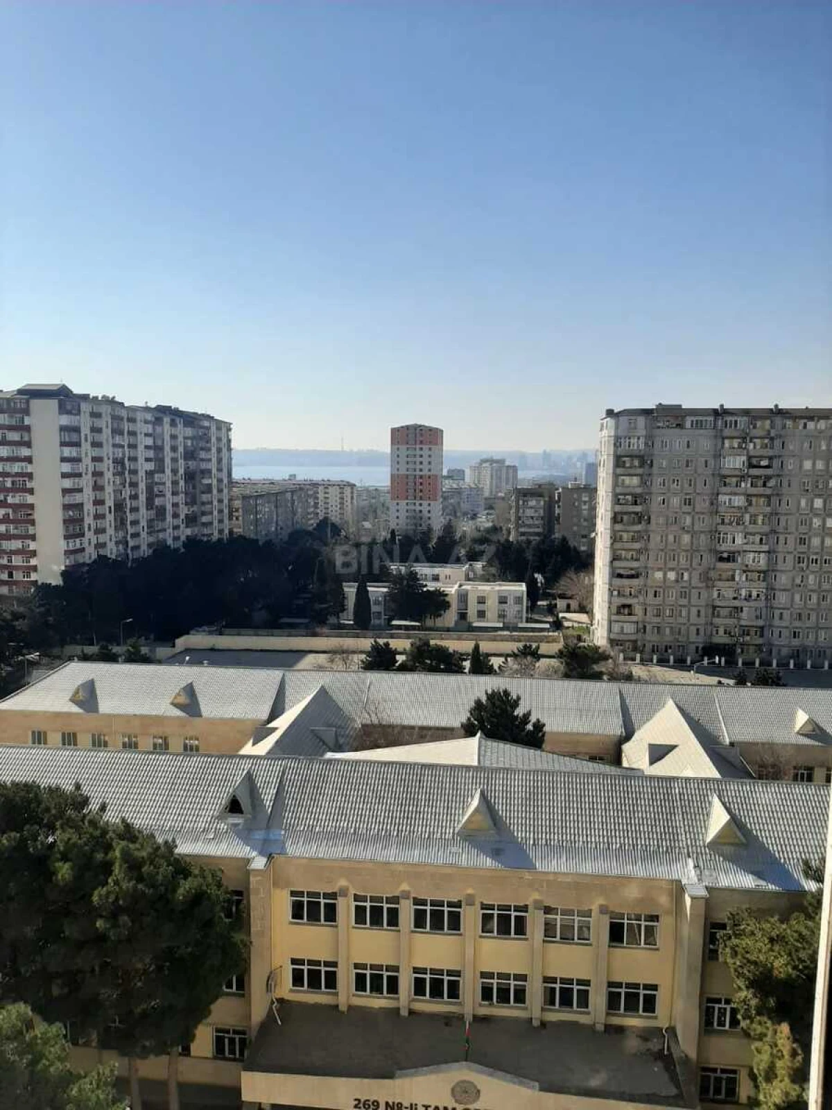 Satılır 3 otaqlı mənzil 138 m²