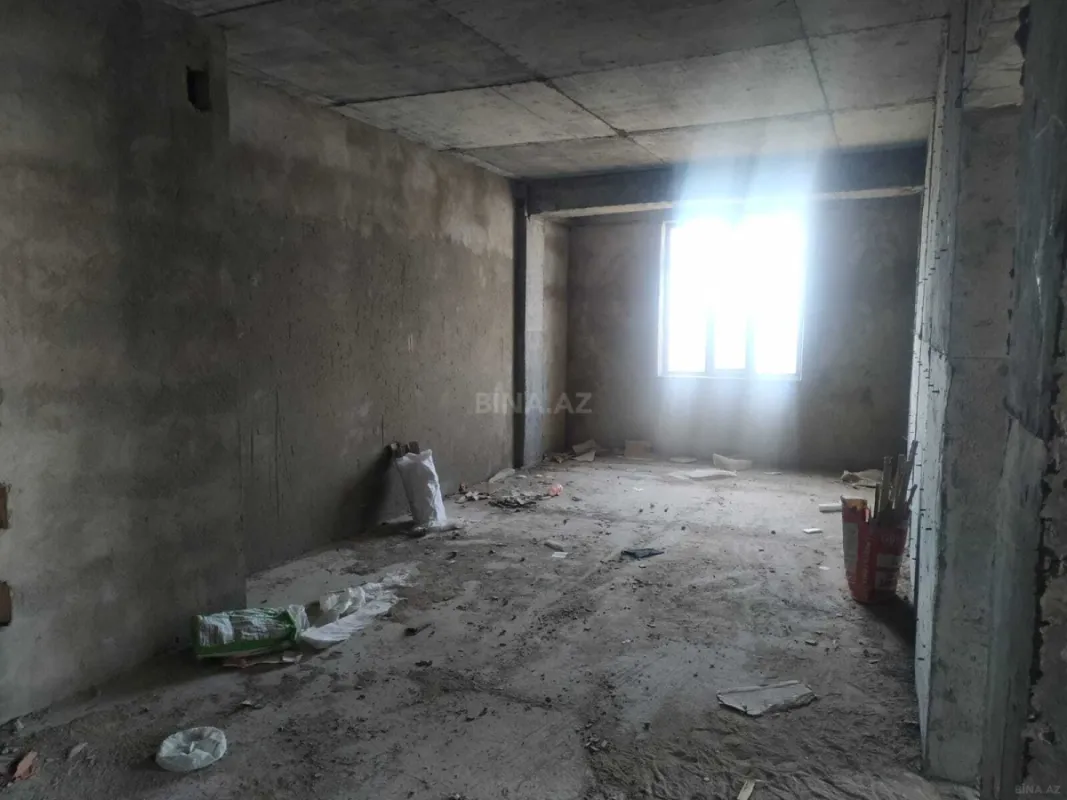 Satılır 3 otaqlı mənzil 138 m²