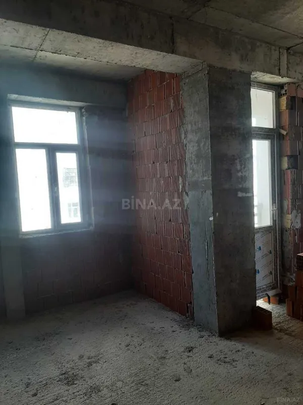 Satılır 3 otaqlı mənzil 138 m²