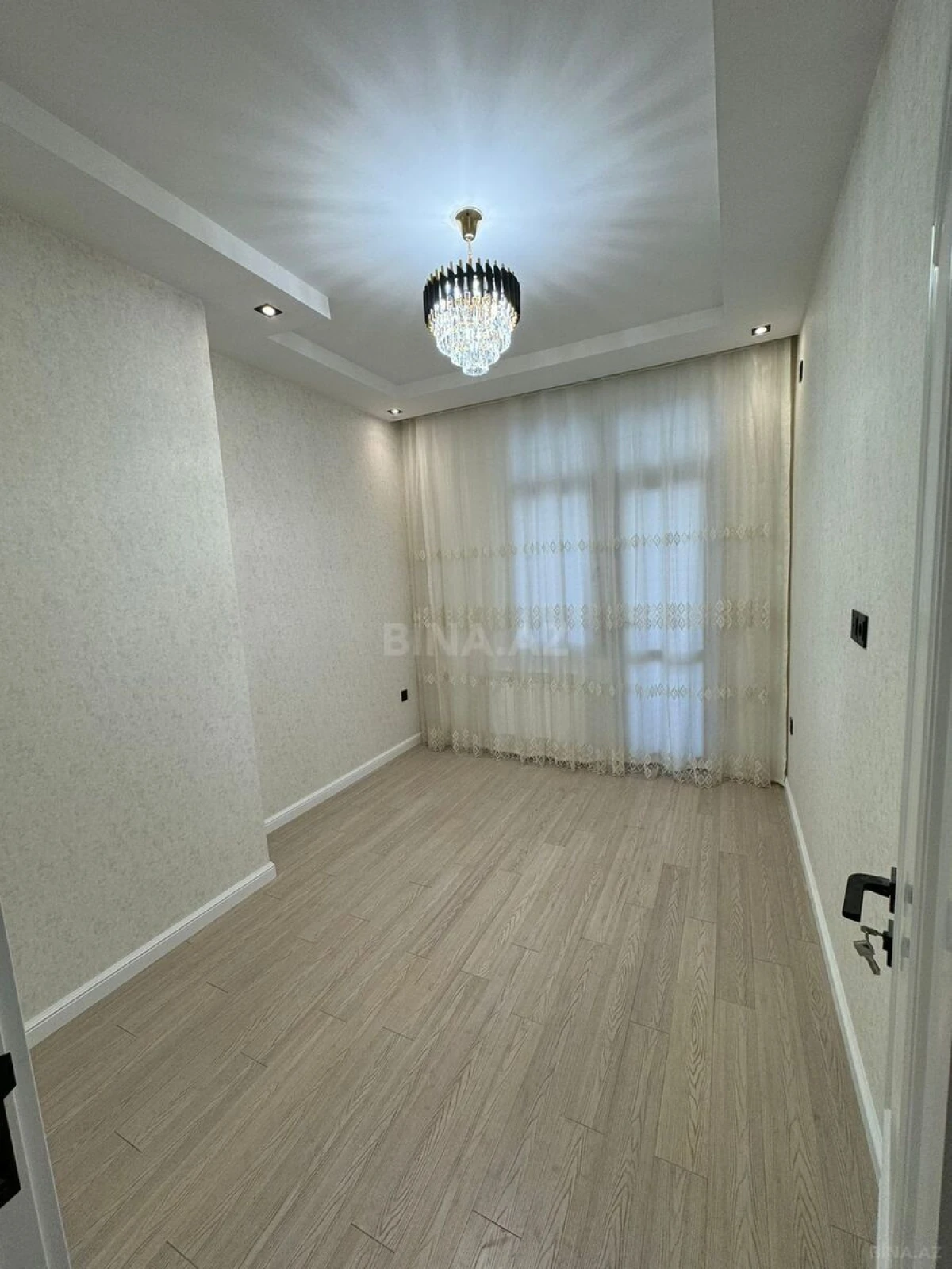 Satılır 2 otaqlı mənzil 58 m²