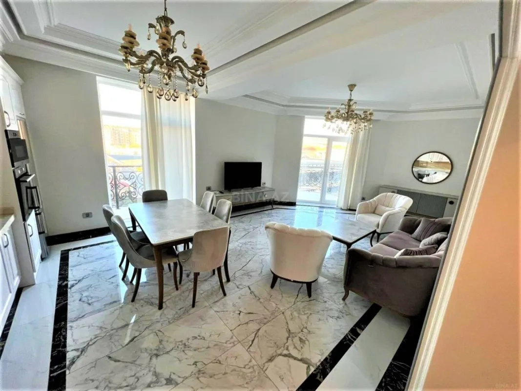 Kirayə verilir 4 otaqlı mənzil 170 m²