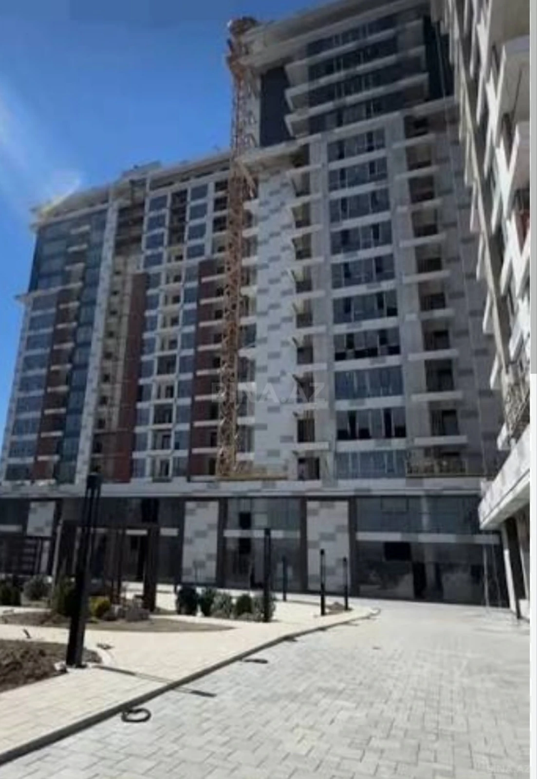 Satılır 3 otaqlı mənzil 128 m²