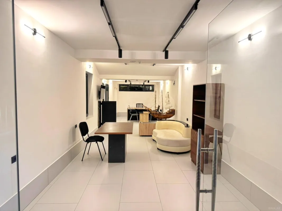 Satılır obyekt 42 m²