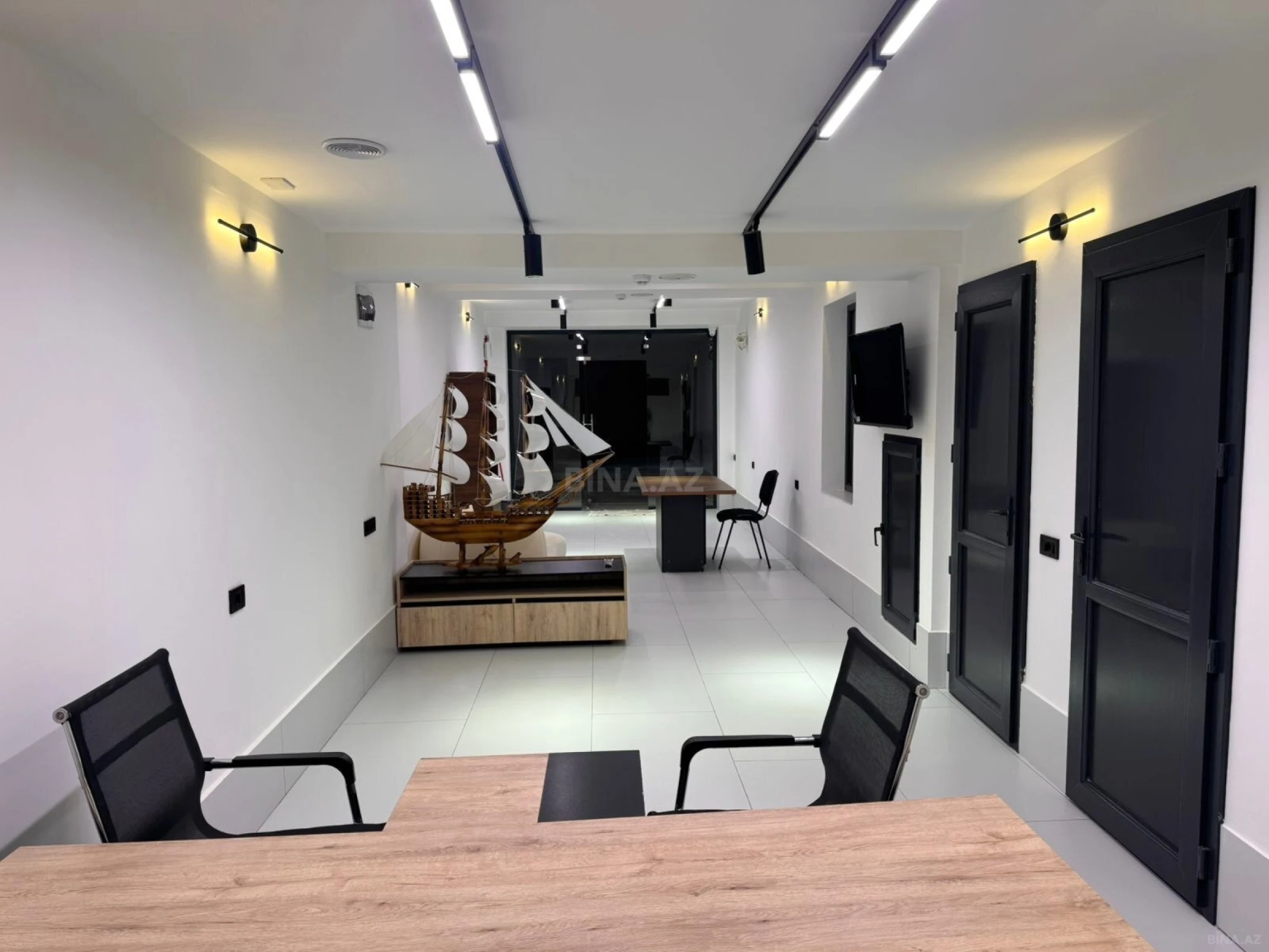 Satılır obyekt 42 m²