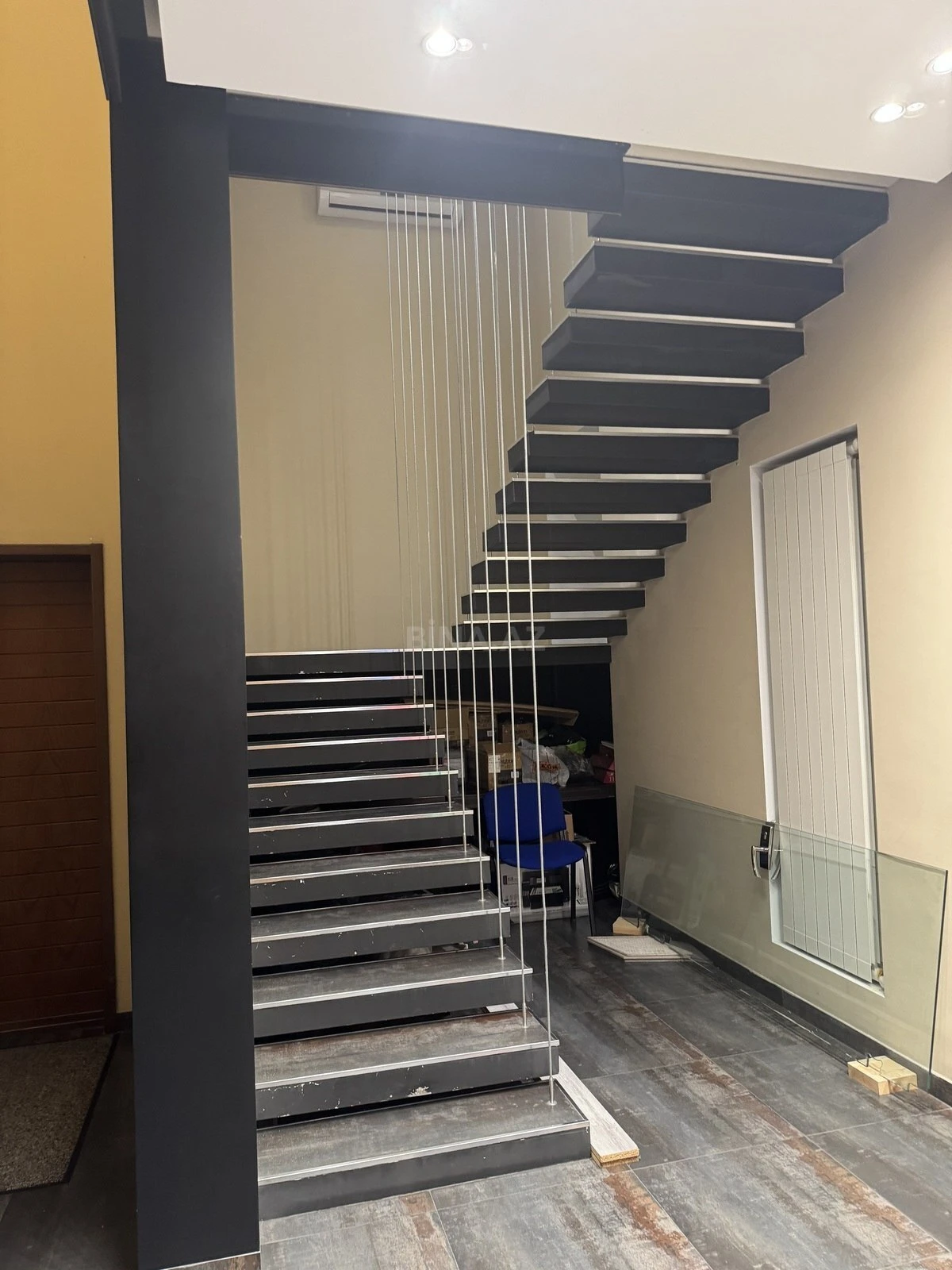 Satılır 6 otaqlı ofis 205 m²