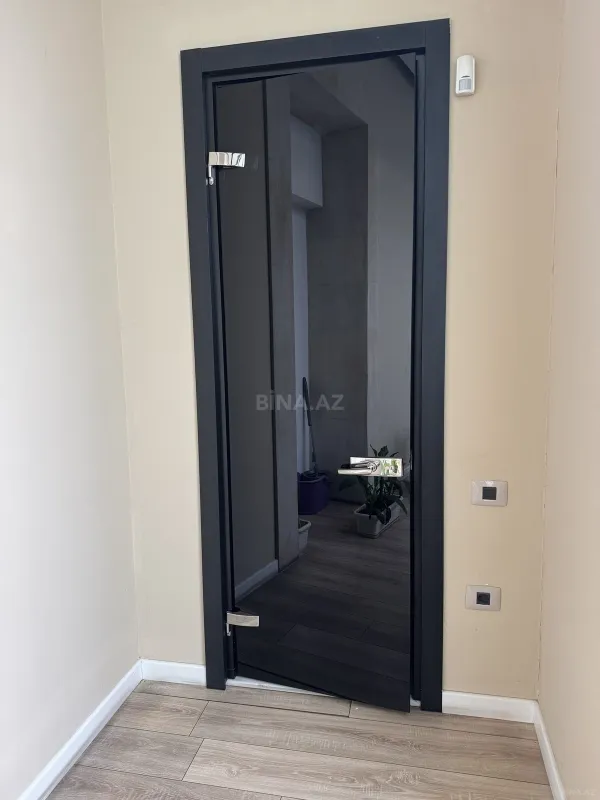 Satılır 6 otaqlı ofis 205 m²
