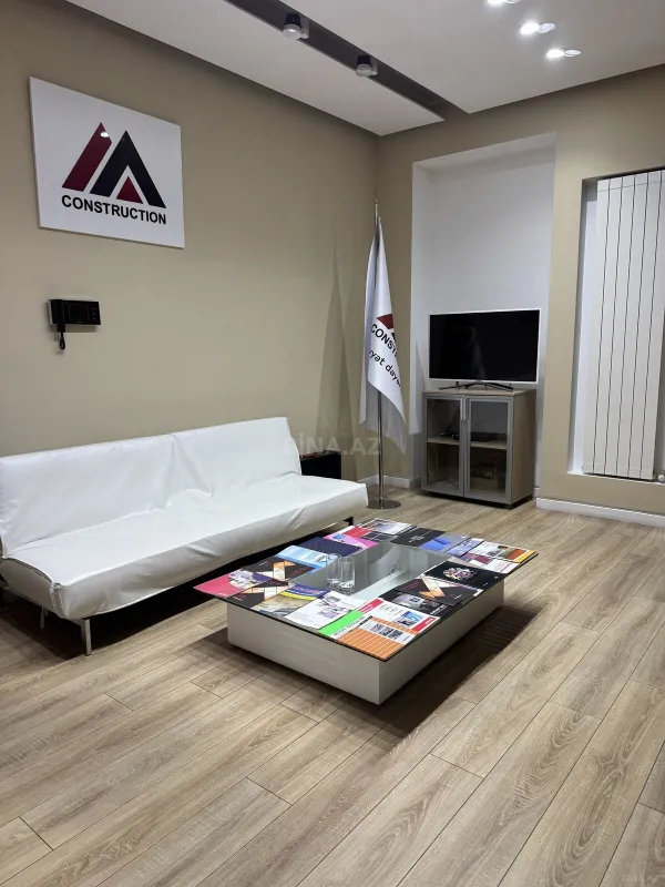 Satılır 6 otaqlı ofis 205 m²