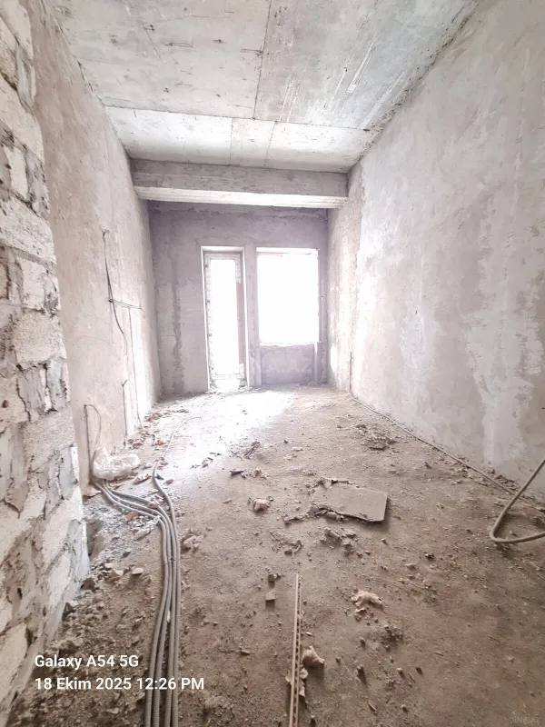 Satılır 3 otaqlı mənzil 146 m²