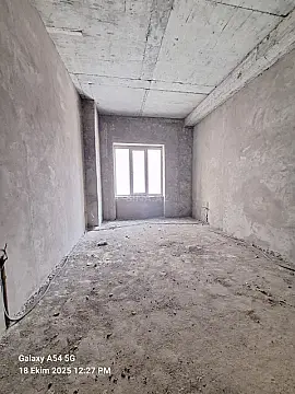 Satılır 3 otaqlı mənzil 146 m²