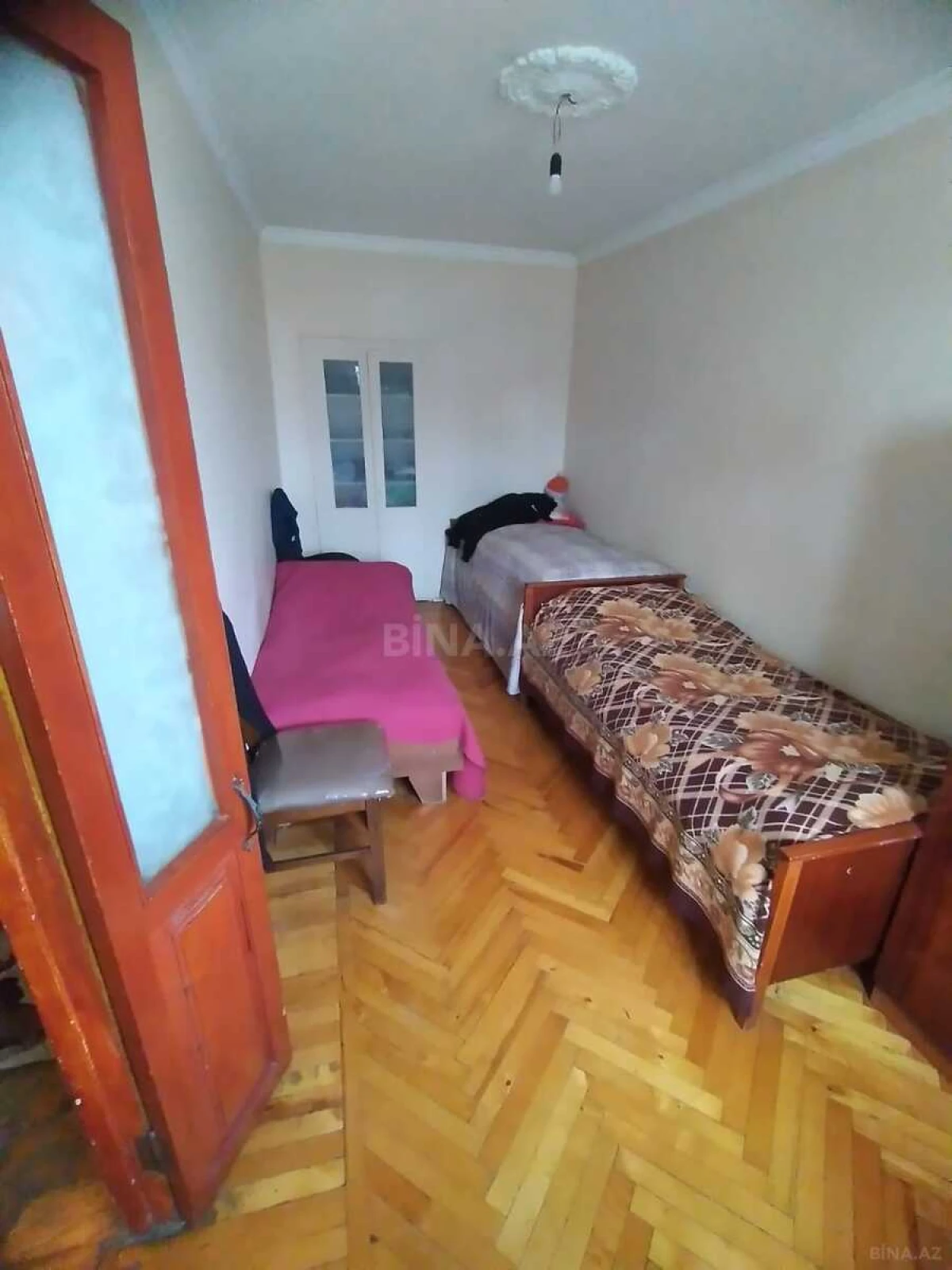 Satılır 4 otaqlı mənzil 100 m²