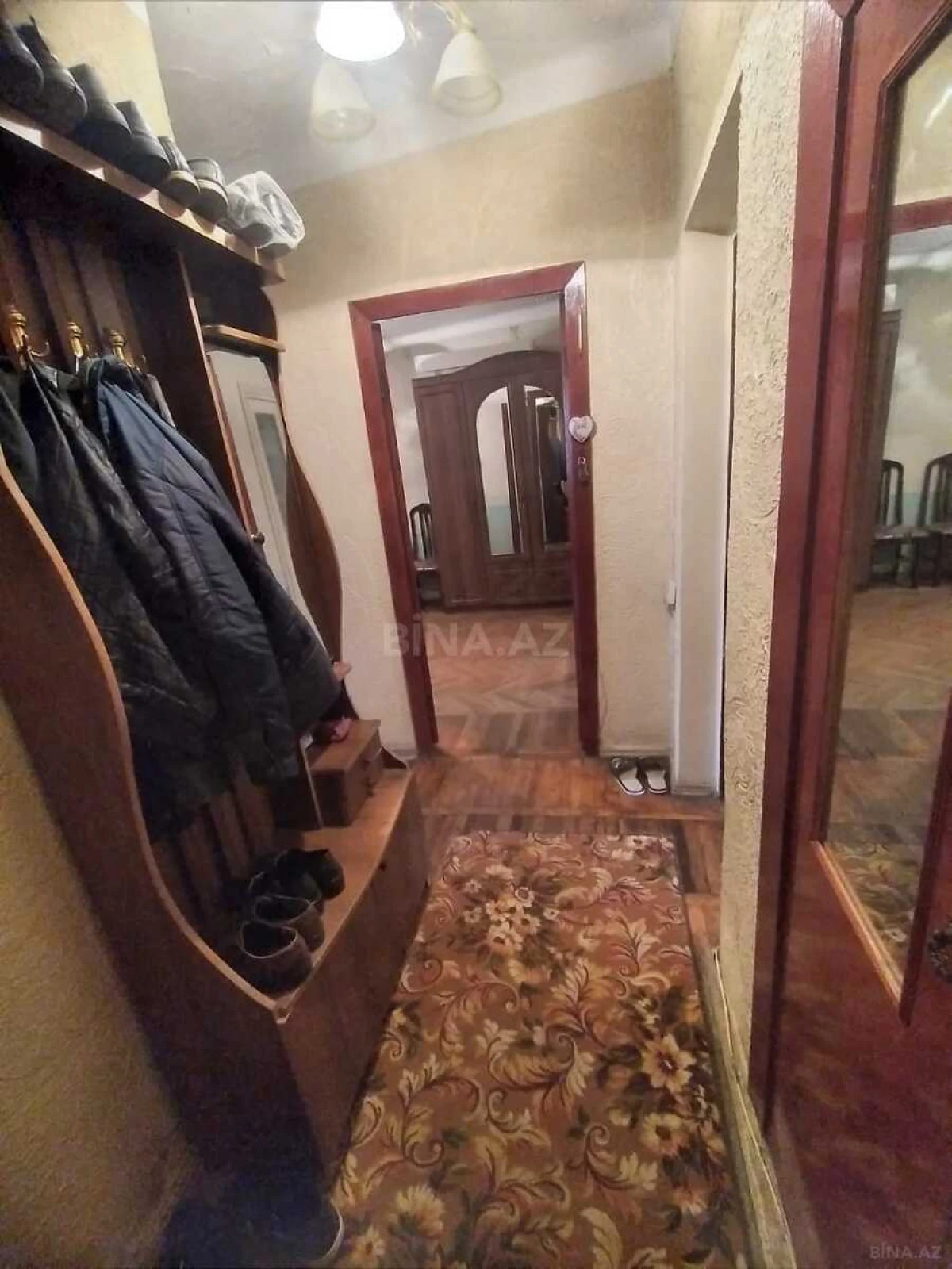 Satılır 4 otaqlı mənzil 100 m²