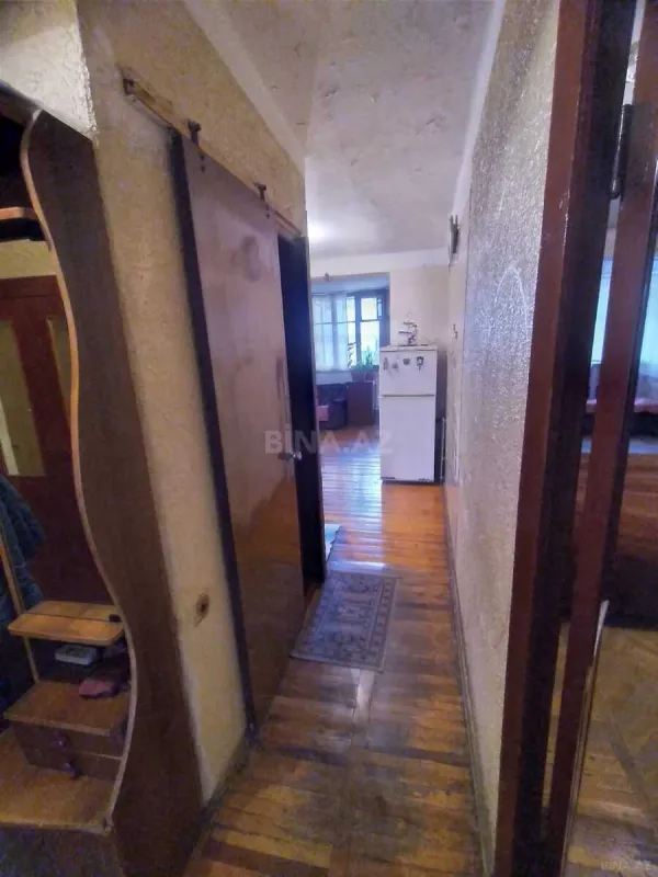 Satılır 4 otaqlı mənzil 100 m²