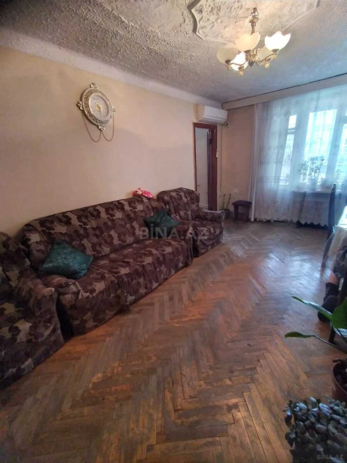 Satılır 4 otaqlı mənzil 100 m²