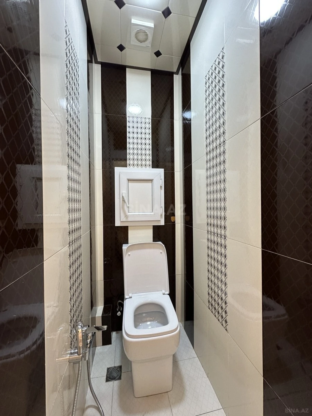 Satılır 2 otaqlı mənzil 65 m²