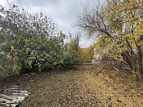 Satılır torpaq sahəsi 4 m²