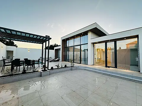 Kirayə verilir 4 otaqlı həyət evi 300 m²