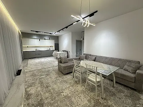 Kirayə verilir 4 otaqlı həyət evi 200 m²