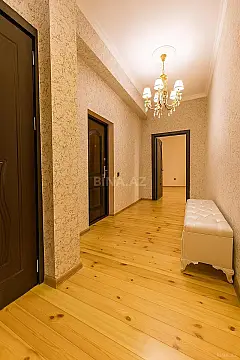 Satılır 2 otaqlı mənzil 92 m²