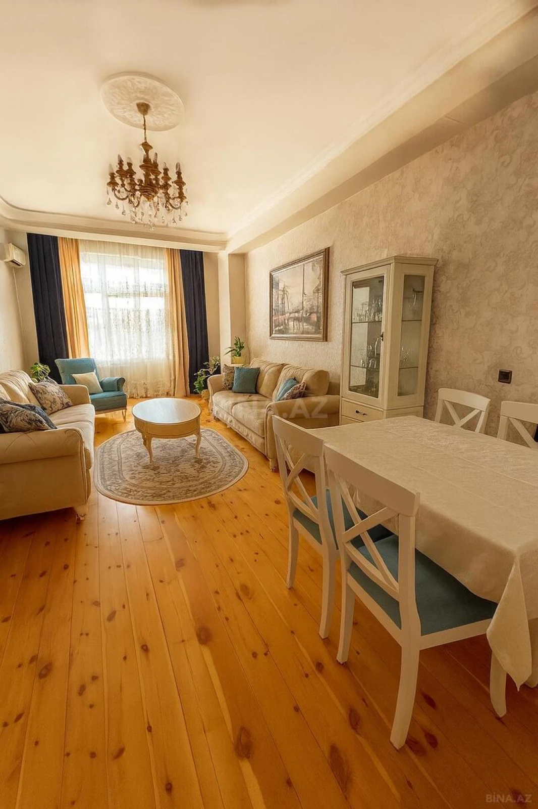 Satılır 2 otaqlı mənzil 92 m²