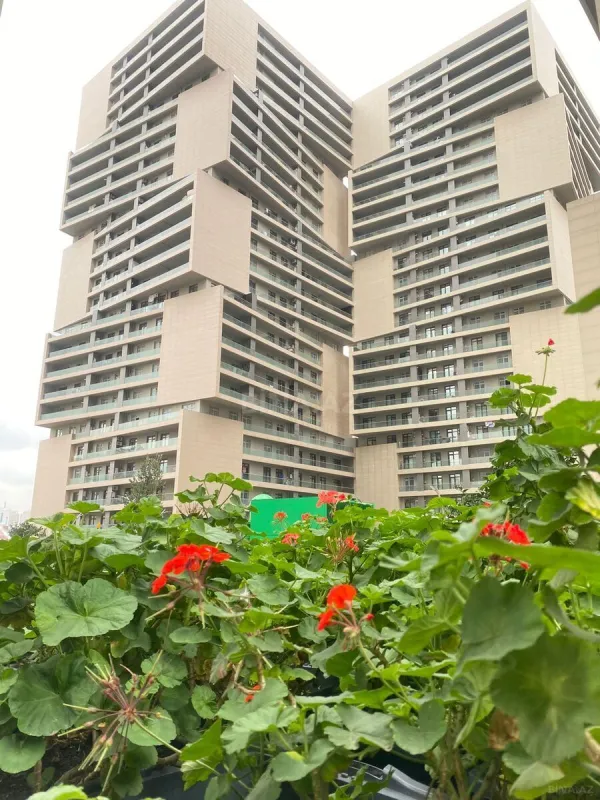 Satılır 2 otaqlı mənzil 67 m²