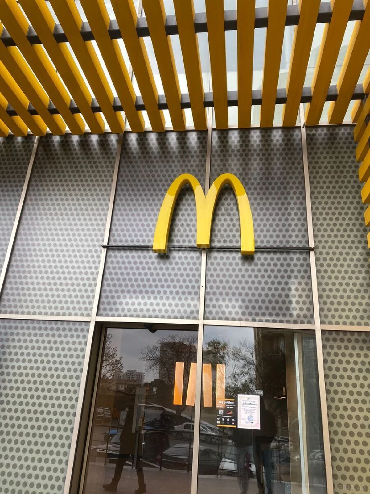 Satılır 2 otaqlı mənzil 67 m²